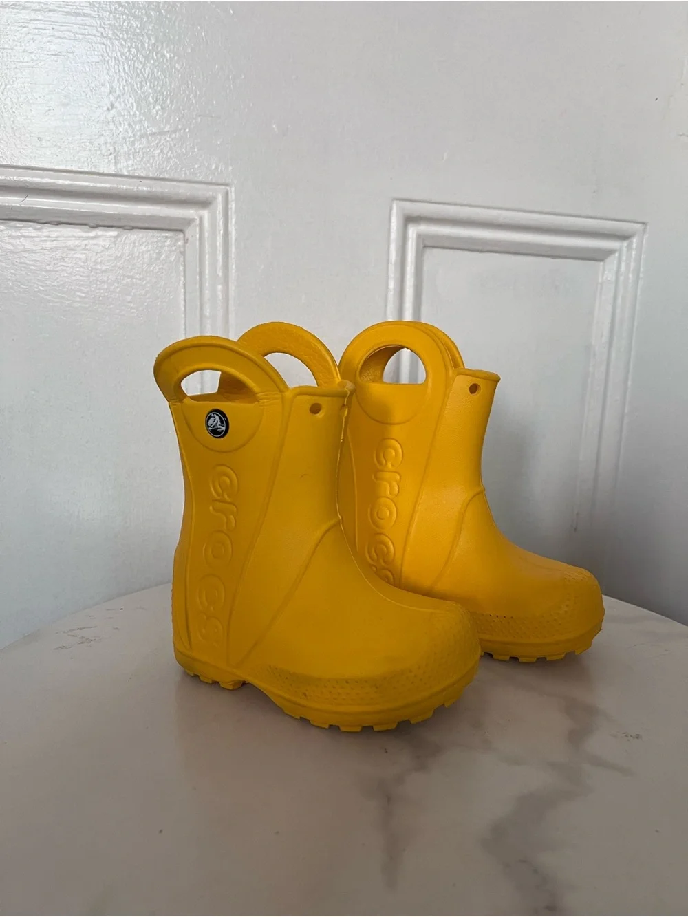 Crocs Handle It Kids C6 Yellow Waterproof Pull On Rain Boots Rubber Wellies